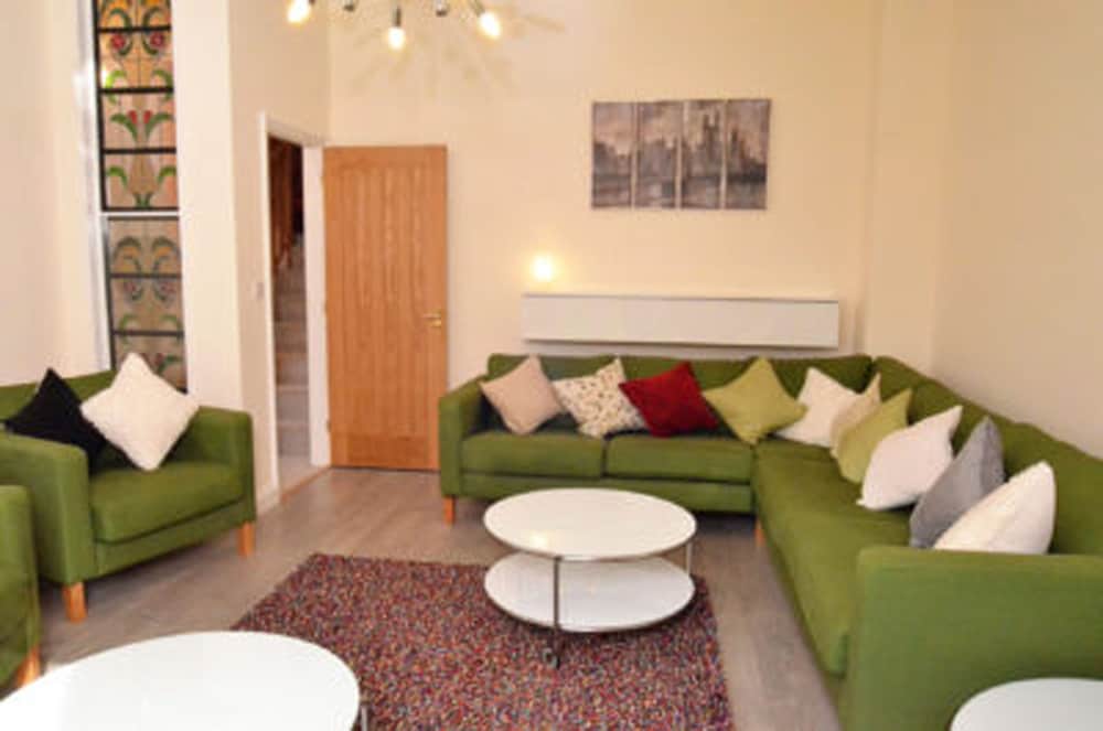 Stroud Vacations - Cotswolds Valleys Accommodation-Stony Hs - Property Image 9