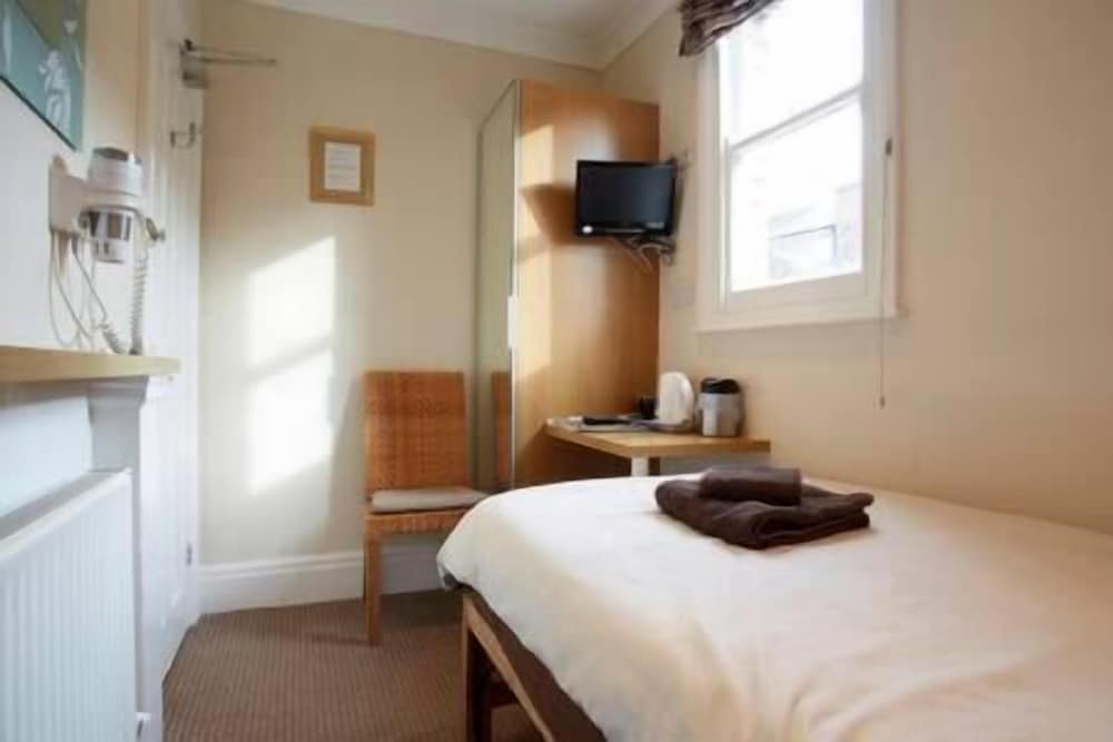 Number 34 Bed and Breakfast