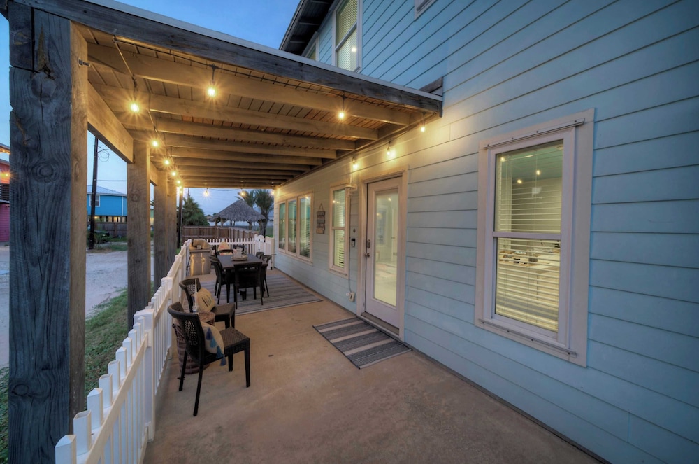 Pool Access, Private Patio Living, Near the Beach Seahorse Cove by Avantstay