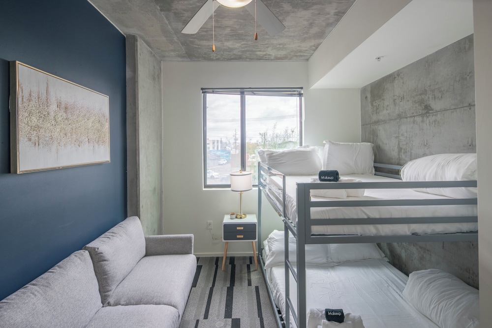 ROVE LIVING/KL - Roosevelt Point