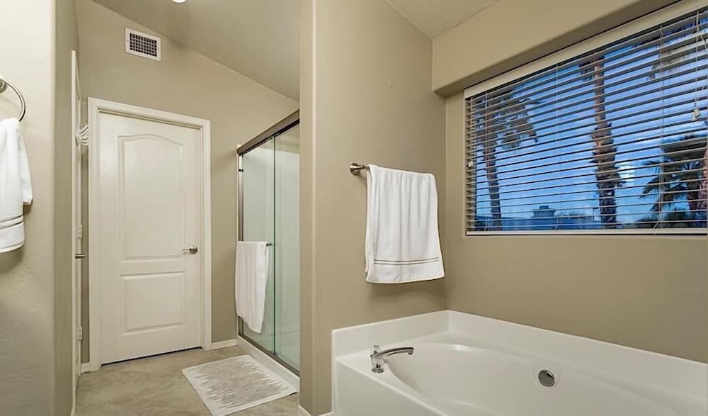 Painted Horizon By Signature Vacation Rentals