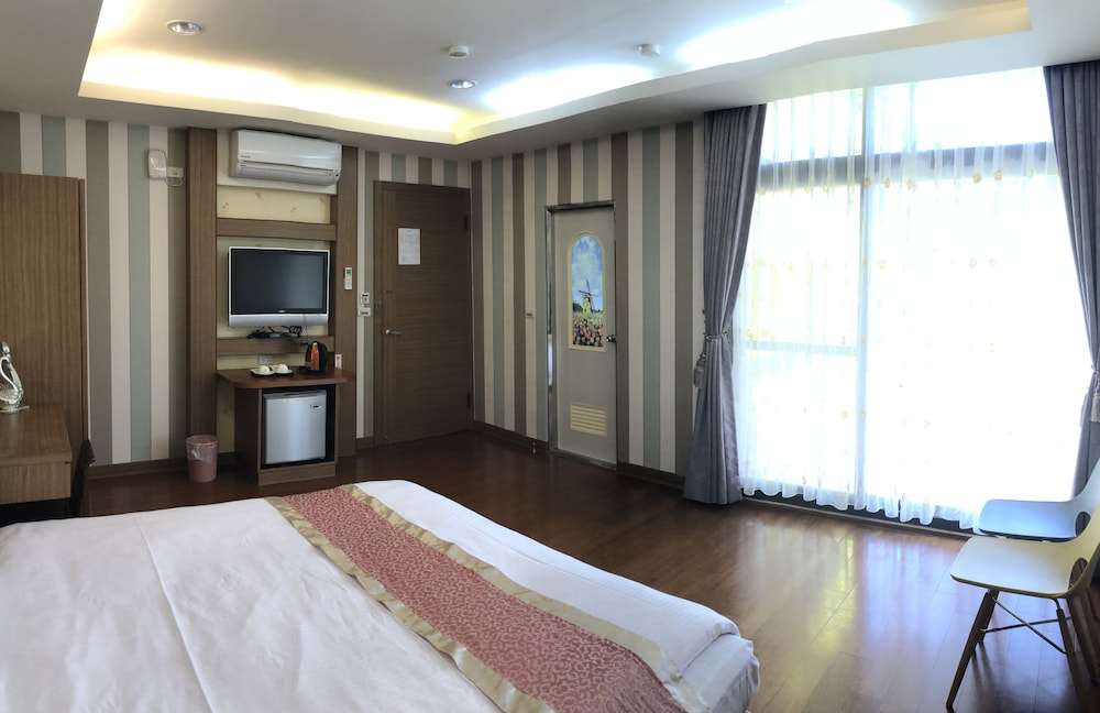 Peach Villa