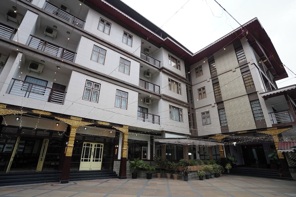 Terrace Valley Hotel