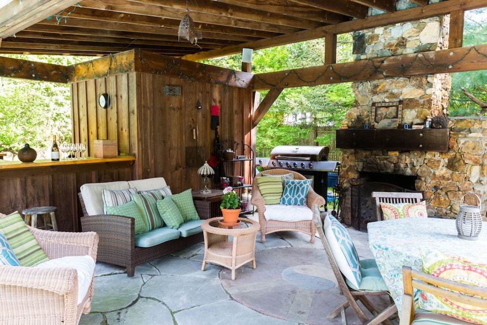 Gorgeous Garrison Gem Pool Sauna Hot Tub More