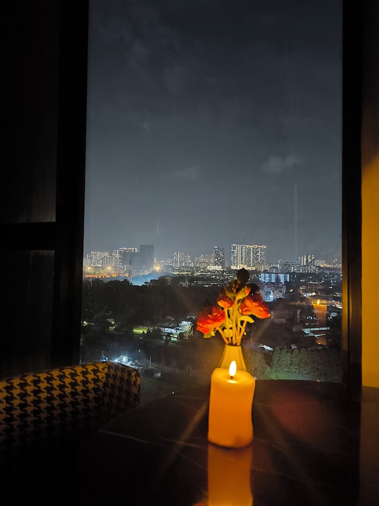 Expressionz KLCC By Laze Home