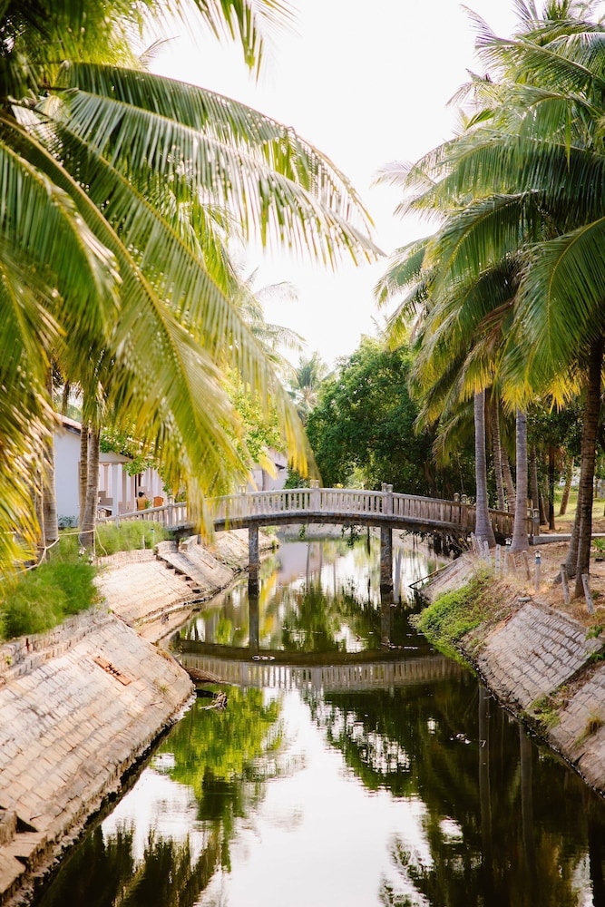 Dat Lanh Resort