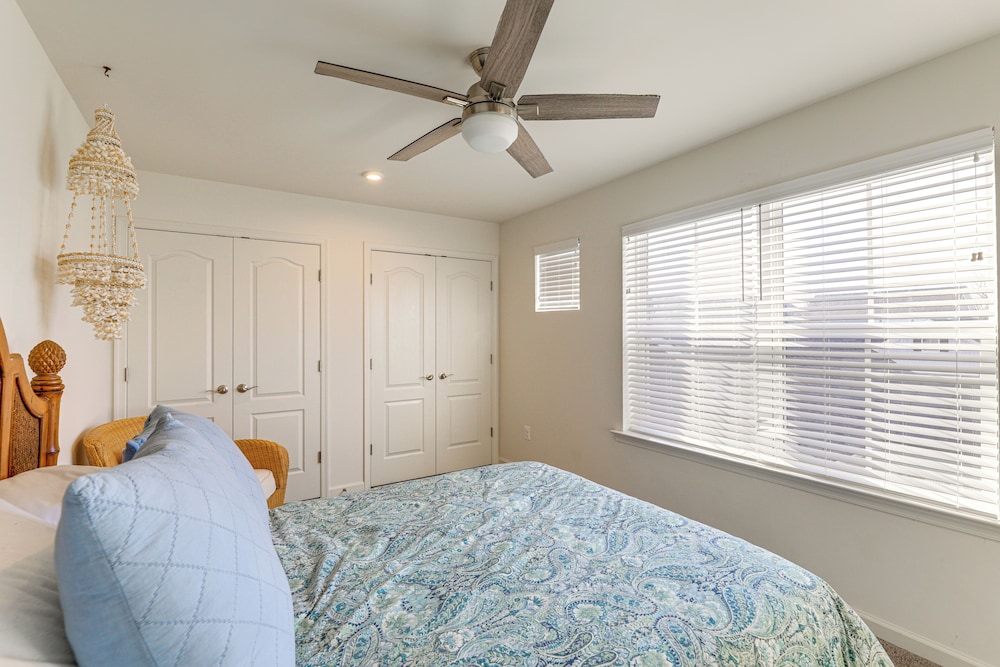 Shuttle to Bethany Beach: Stylish Home w/ Perks!