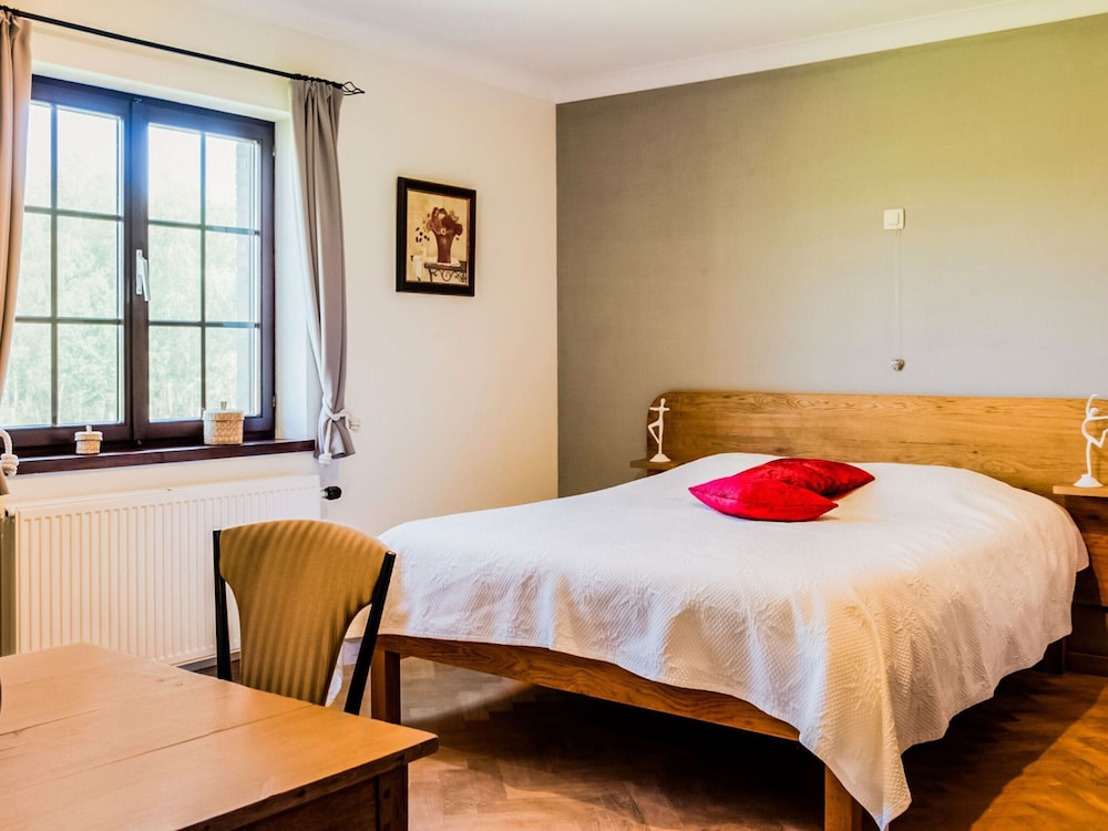 Villa in Bitvre With Garden view 2