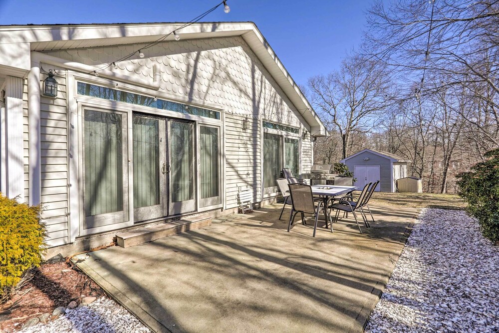 Westerly Vacation Home: Town Beach Access