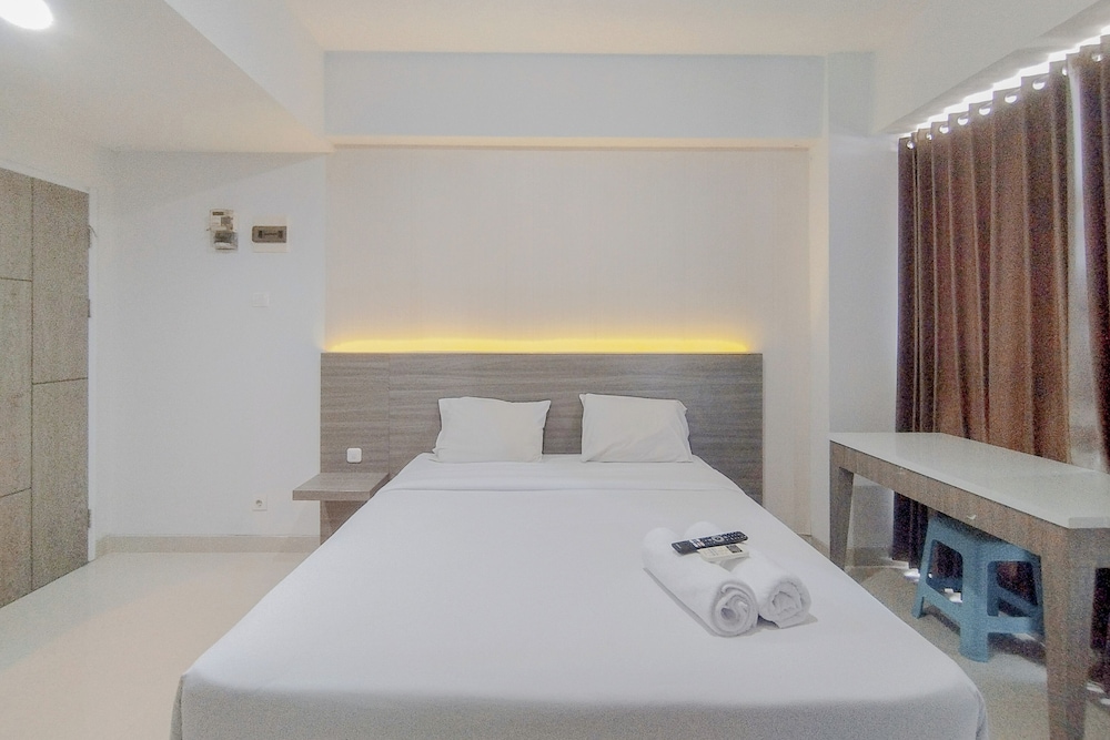 Simply Design Studio At Taman Melati Surabaya Apartment