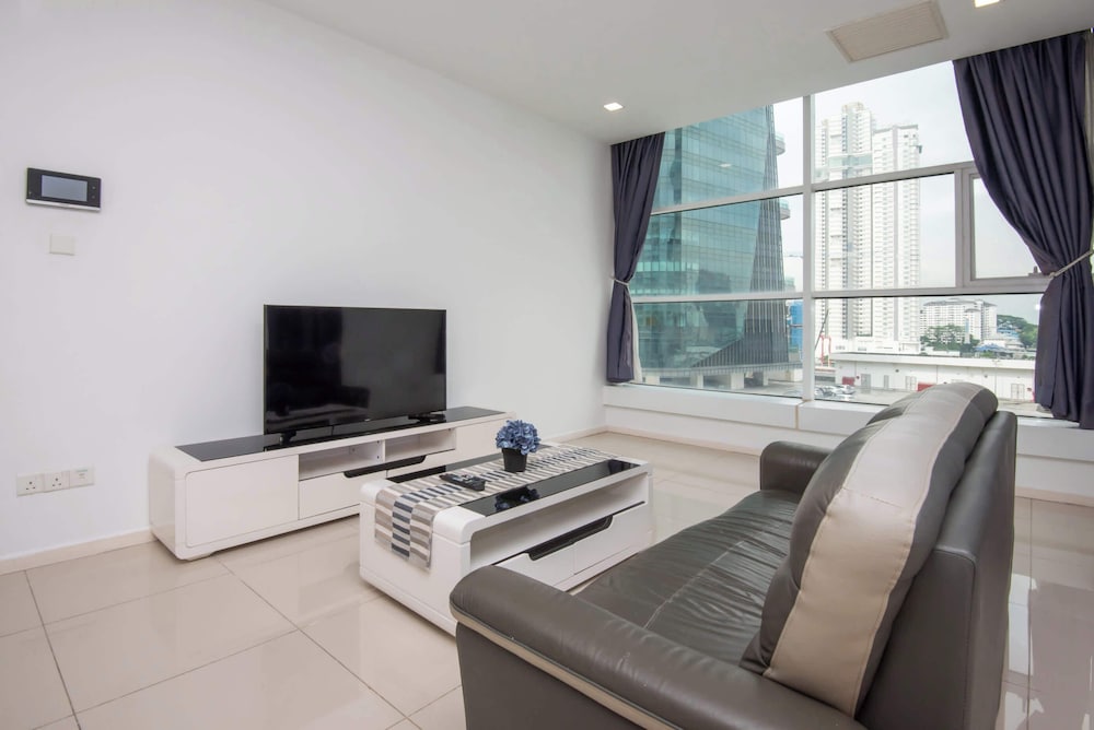 Bright 2BR Suasana Stay Near JB Sentral CIQ