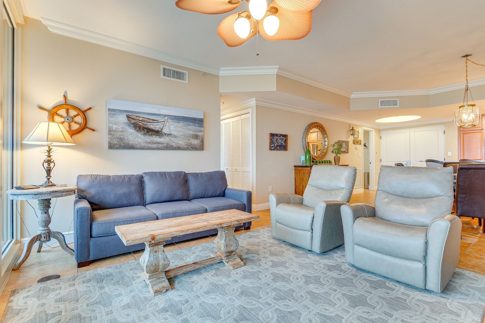 Pensacola Beach Retreat w/ Direct Beach Access!