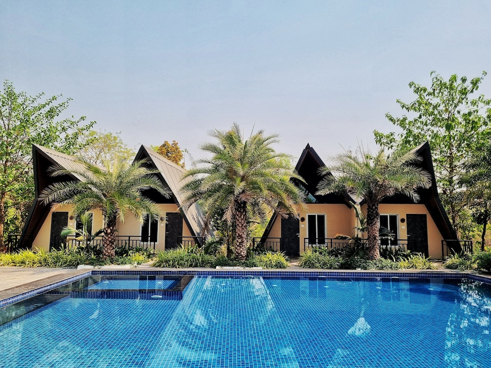 Bird's Nest Resort - Shahapur