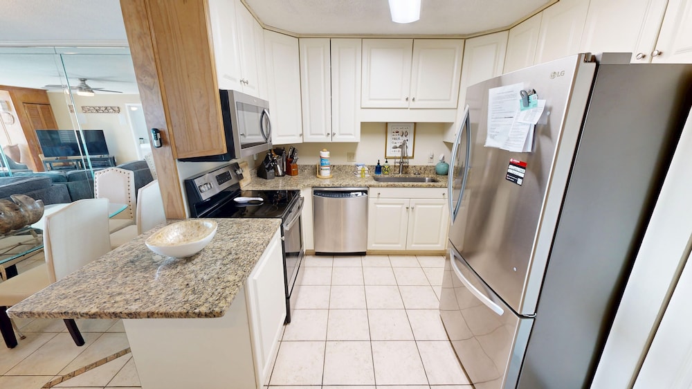 Dolphin Point 406b 2 Bedroom Condo