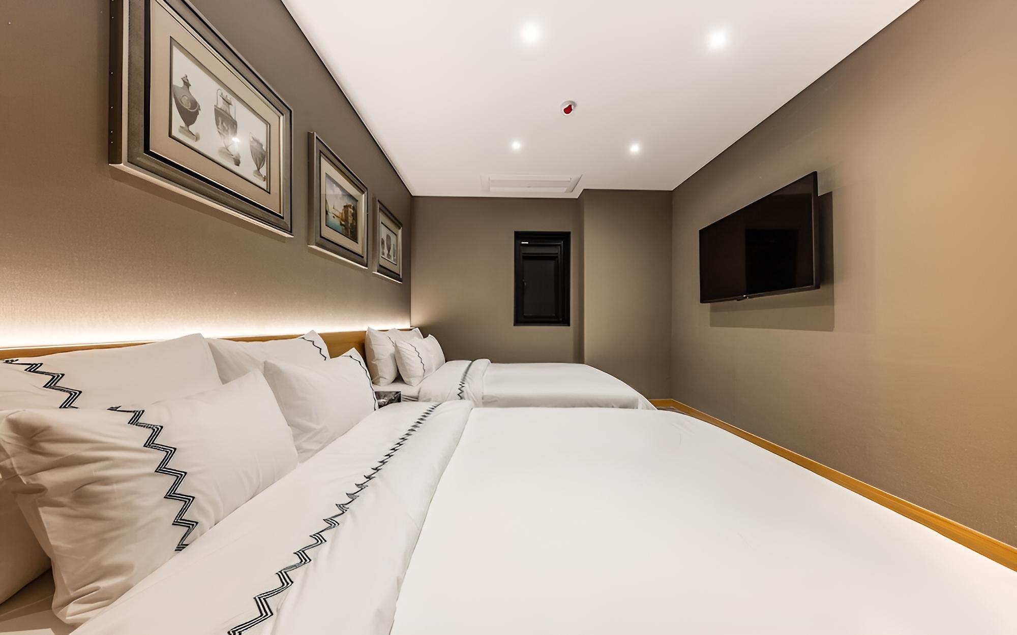Gunsan Mari Hotel