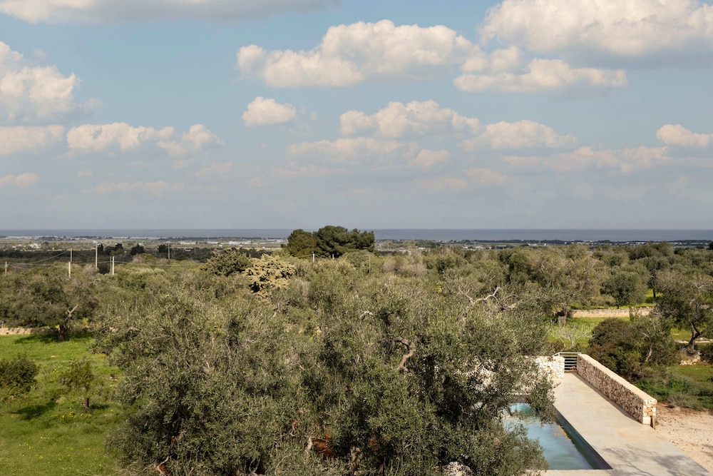 Botanico Villa & Suites