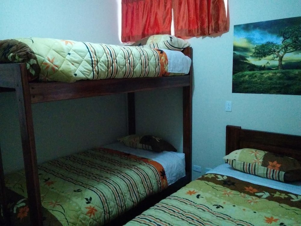 Hostal Otavalos Inn-Hostel