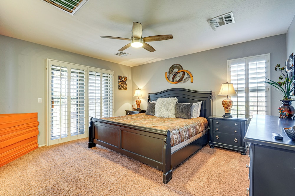 Spacious Family Oasis in Cave Creek!