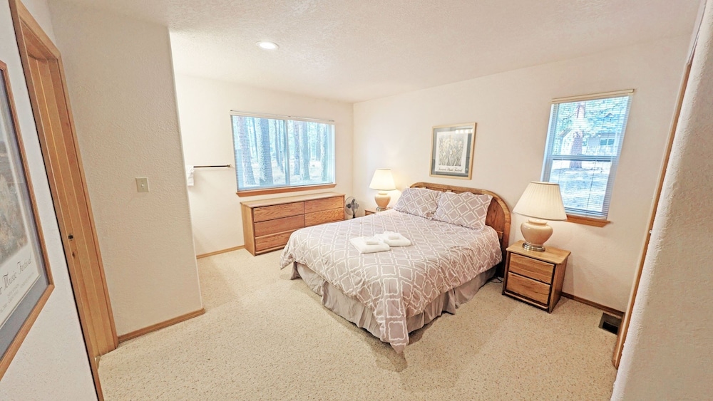 Mt Hood 13 4 Bedroom Home