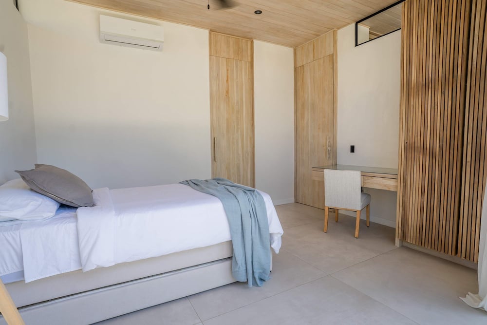 Chic 3BR Private Terrace Nature Views
