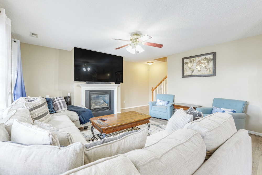 8 Mi to Dtwn: Raleigh Family Home w/ Yard
