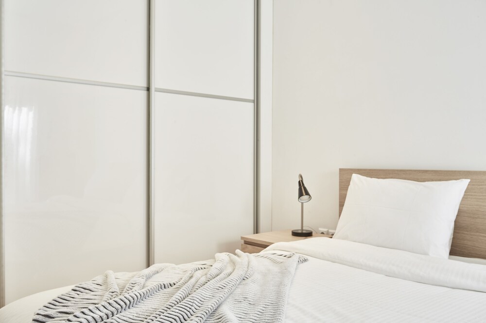 Modern Elegant Apt at Kolonaki