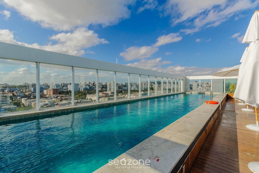 Beautiful Apartment in Condo With Pool Rpf0605