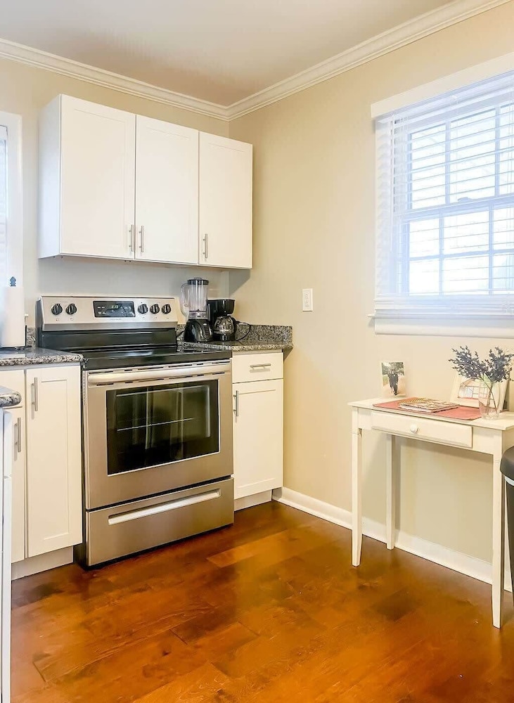 Schiffman Northeast Nook