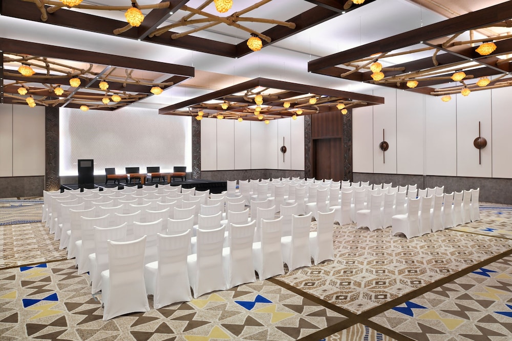 Lapita, Dubai Parks and Resorts, Autograph Collection