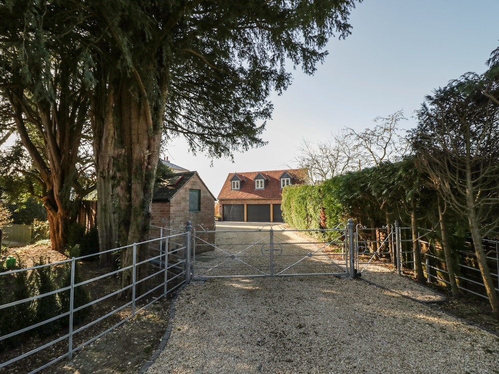 Coach House Mews
