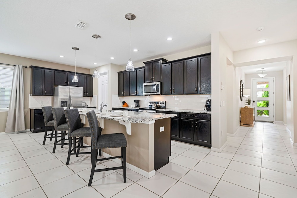 9014 Sunshine Ridge Loop