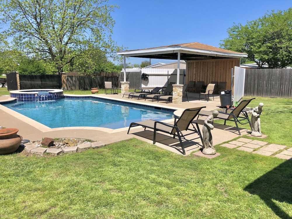 Holder House Rentals view 5