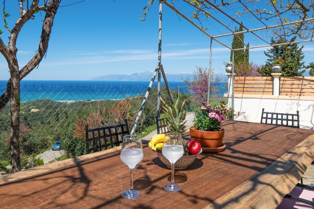 Villa Hercules in Corfu