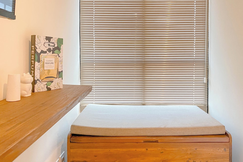 Homey And Good Place Studio At Tifolia Apartment