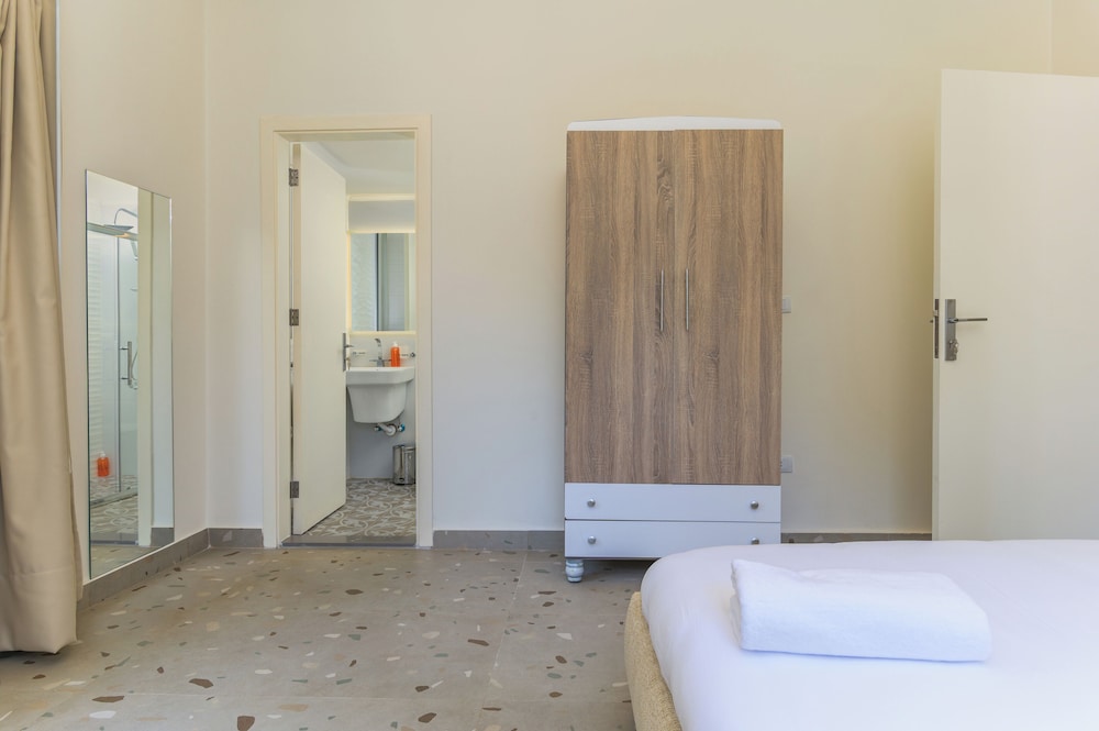 Callista 2-BR Apartment in Gemmayze