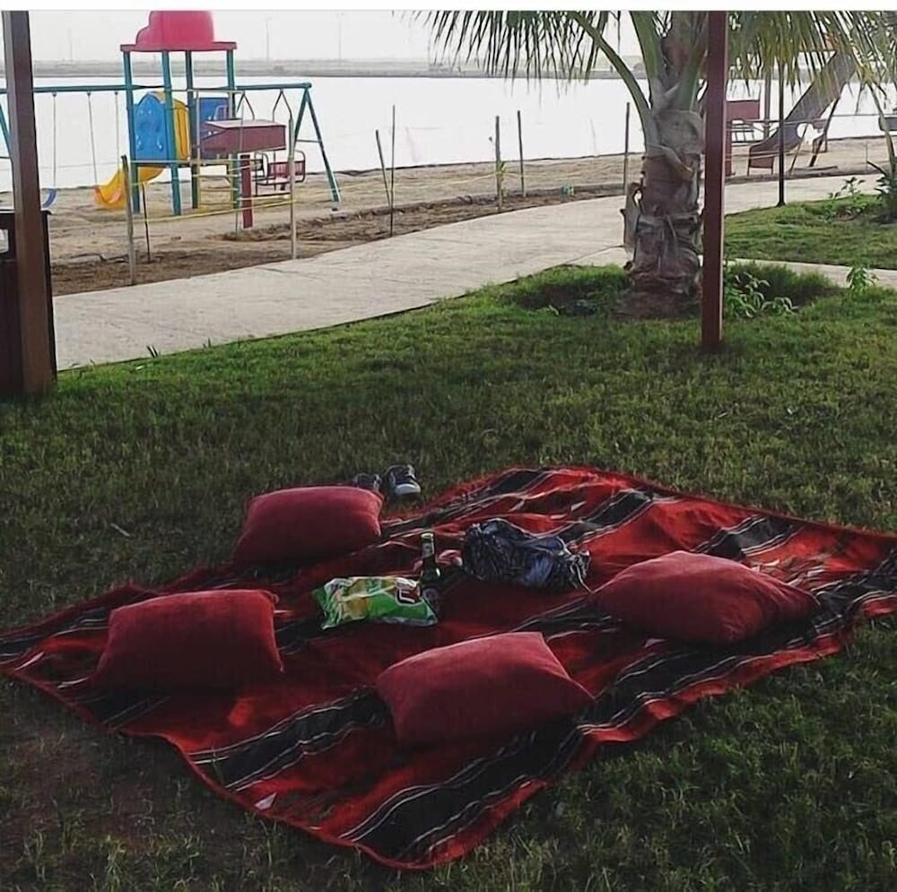 Hotel & Resort Golden Marina Yanbu فندق ومنتجع جولدن مارينا ينبع إدارة وتشغيل شركة منتجع المرسى الذهبي