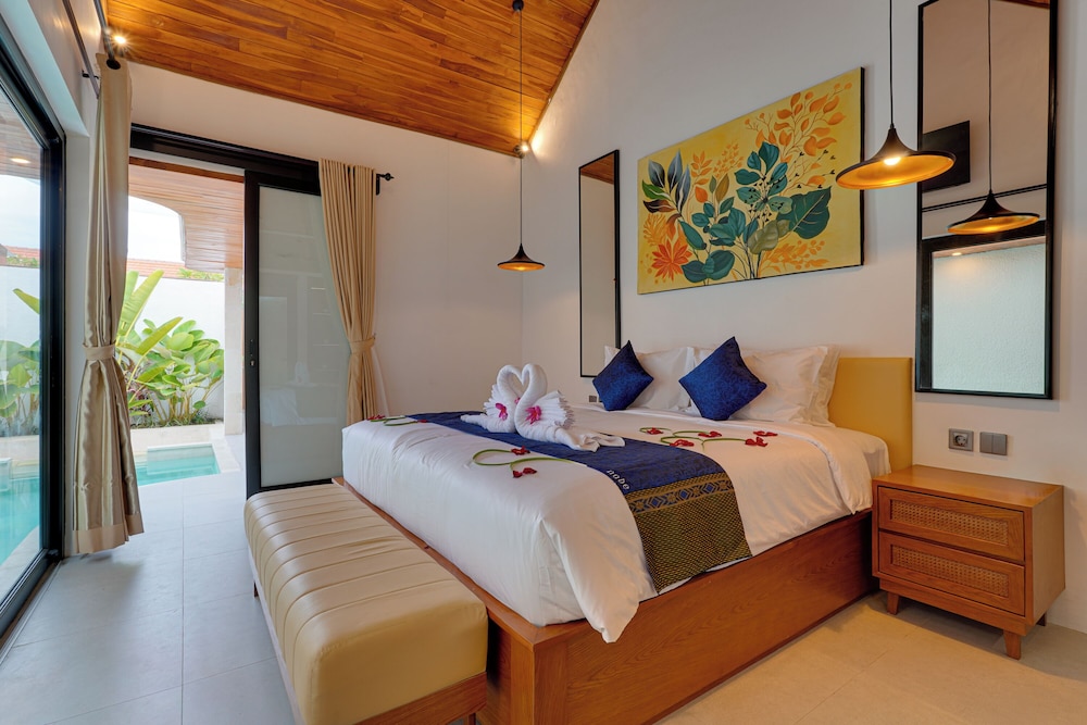 LaLuxe Villa and Residence