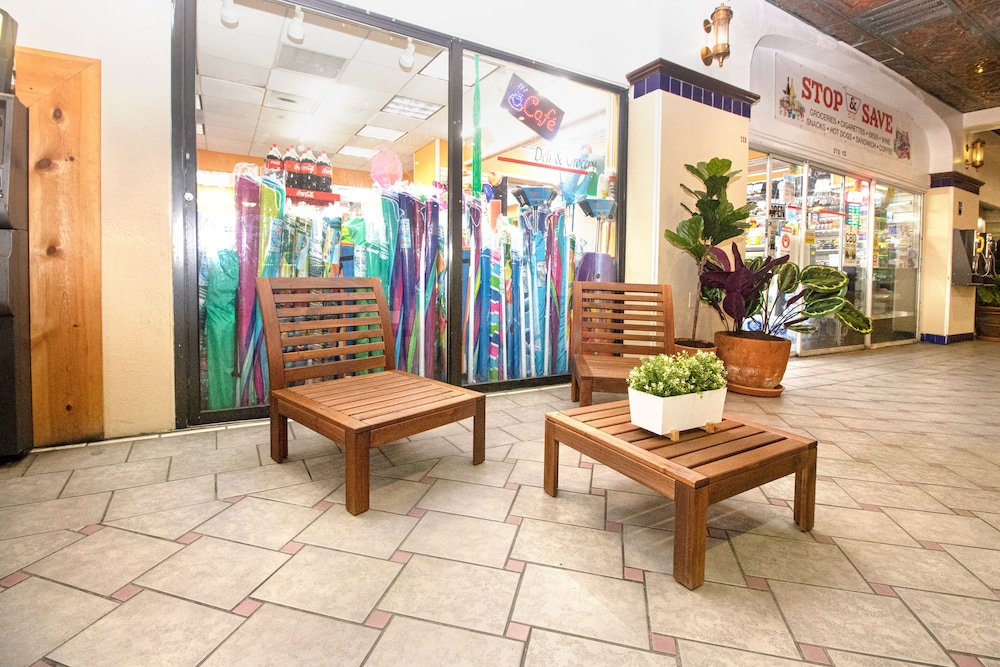 515 Studio Hollywood Beach - Image 4