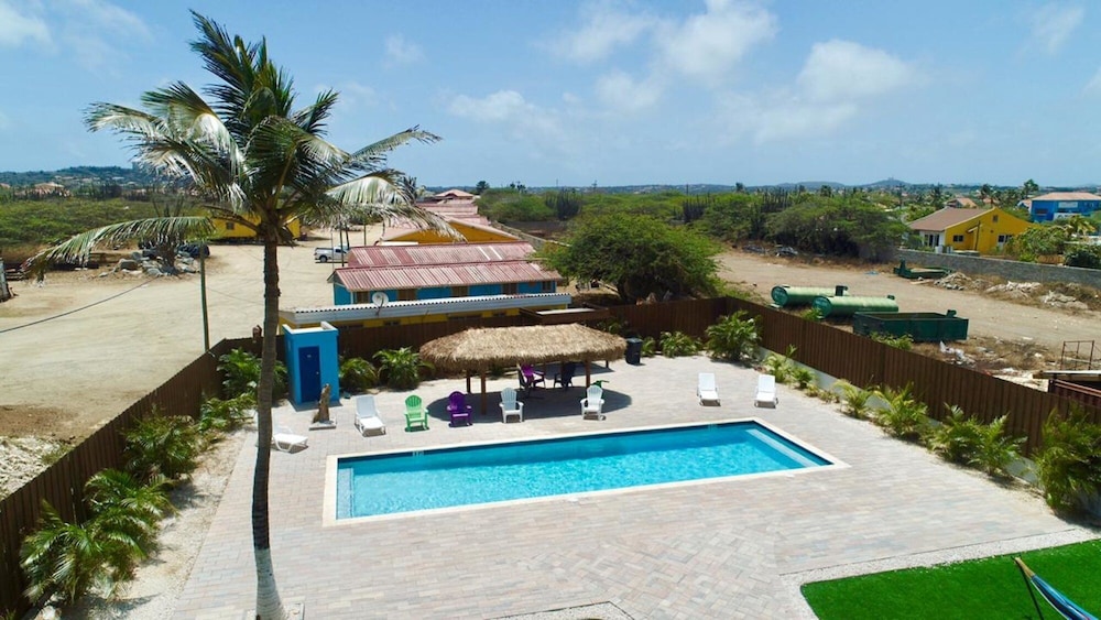 Turibana Plaza Suite 5 w Balcony
