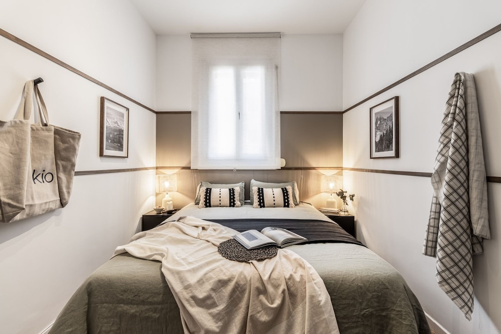 Lezat - 3 Bedrooms in R os Rosas