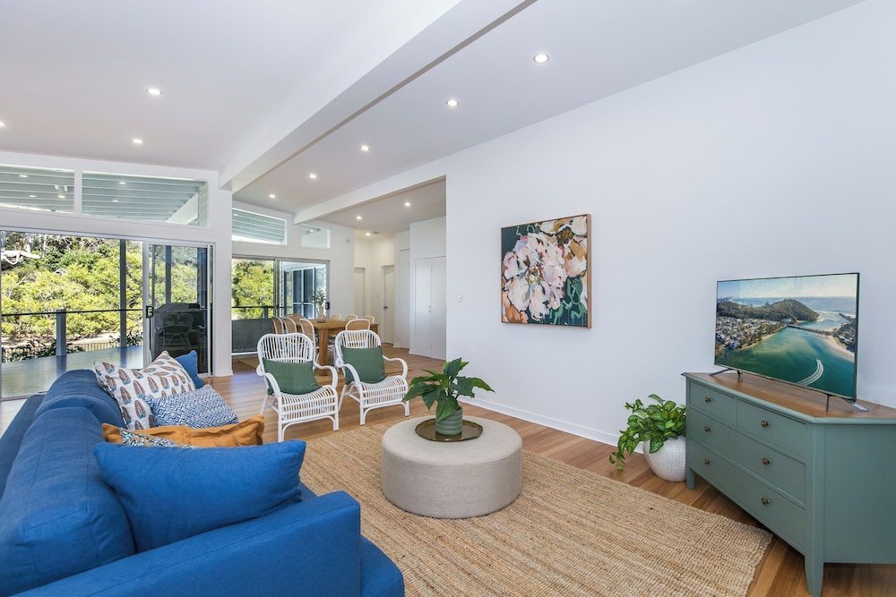 Luxe Waterfront Stay -Tallebudgera Creek