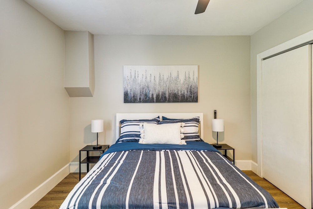 14 Mi to St Louis: Dog-friendly Columbia Home
