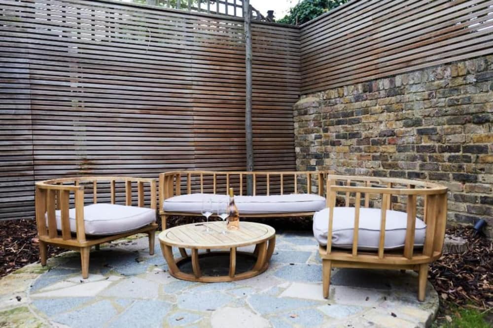 outdoor bbq area