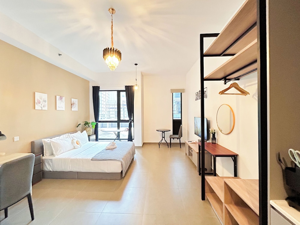 Mossaz by Manhattan Group