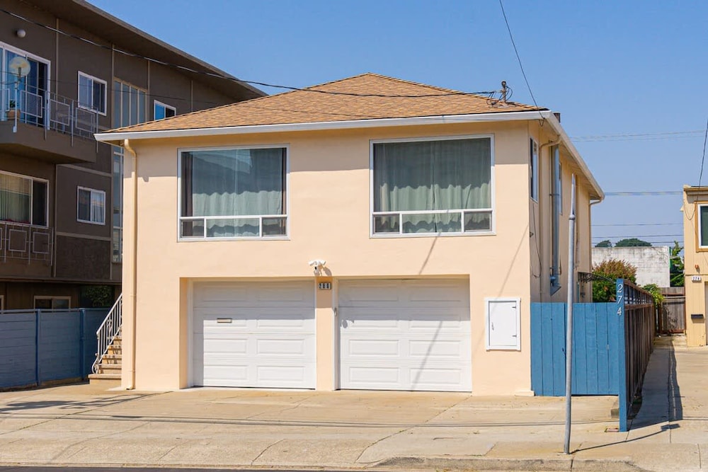 Cozy Quiet Safe Bright 4brs Home in Daly City