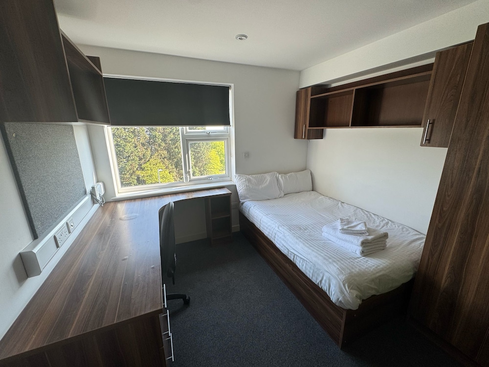 Double Room @ Derriford Stays by Pureserviced