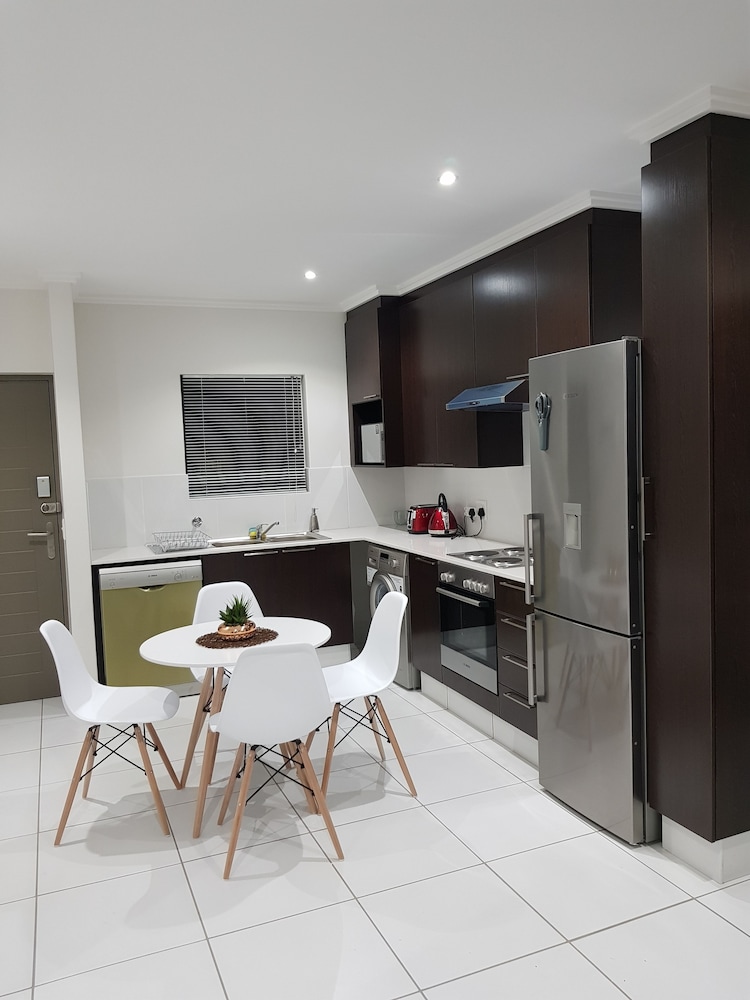 Nova Luxury Suites Saratoga 112