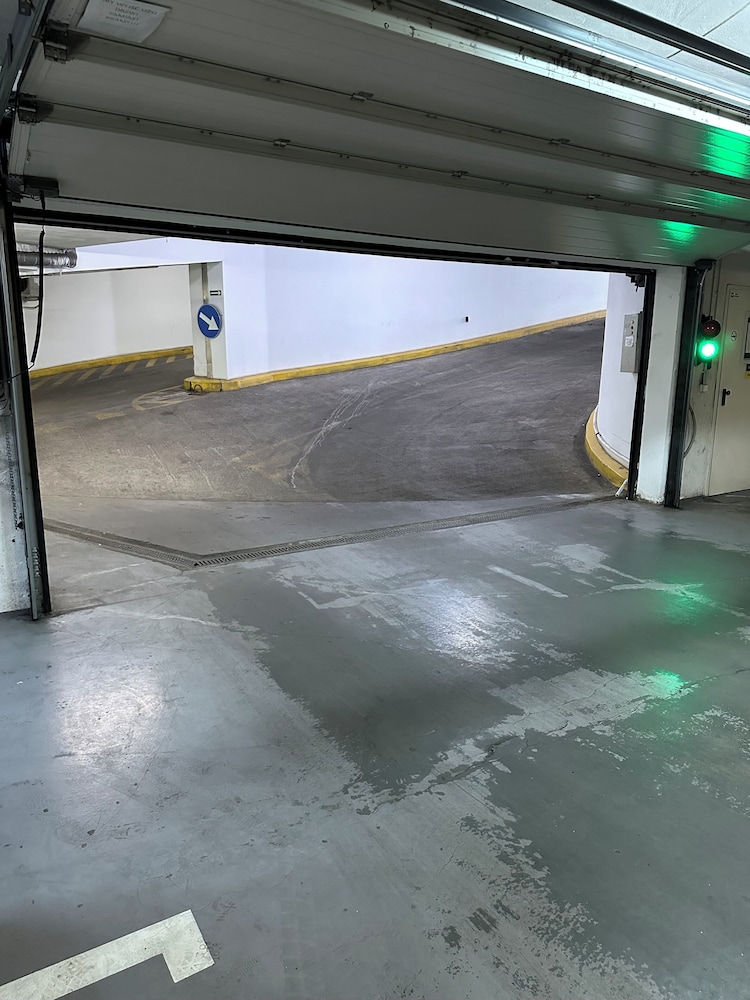 Absyntapart Krawiecka - parking w cenie