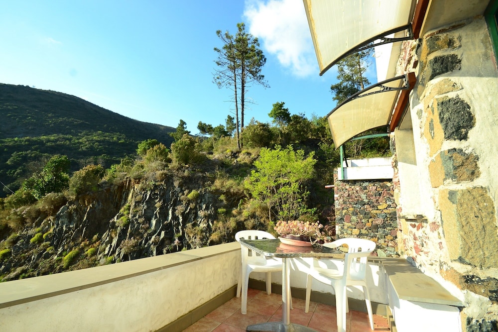 Hillside Retreat Near 5 Terre