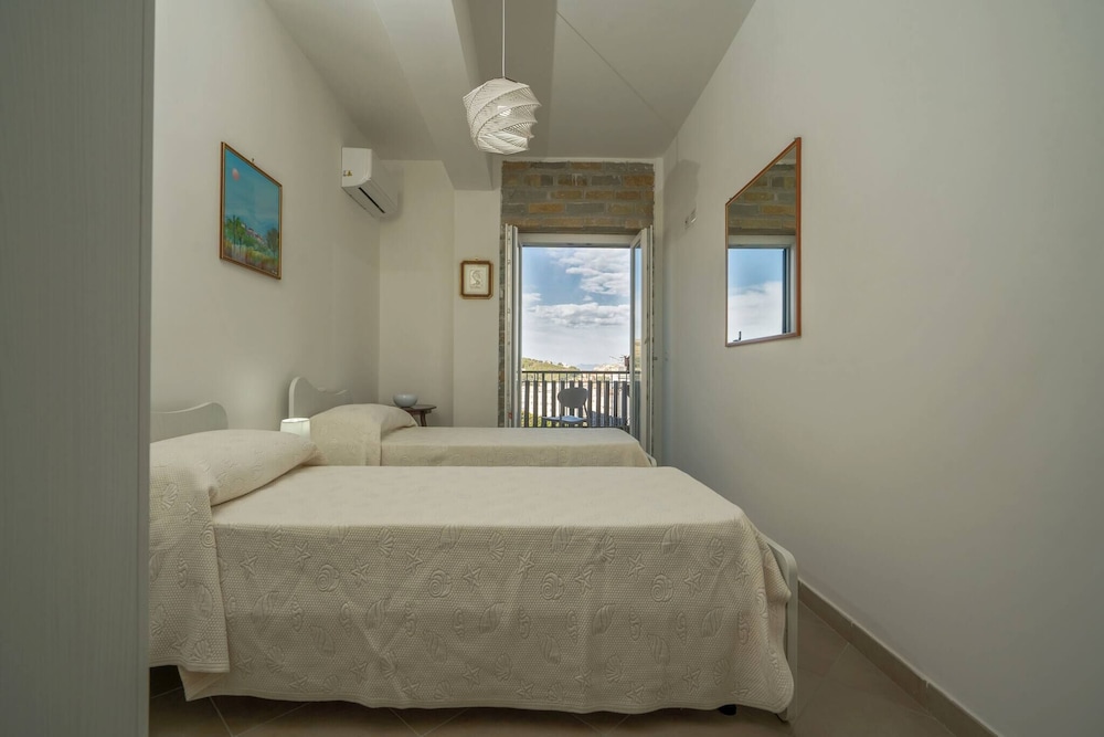 Domus Pesca - Holiday Home 1 view 4